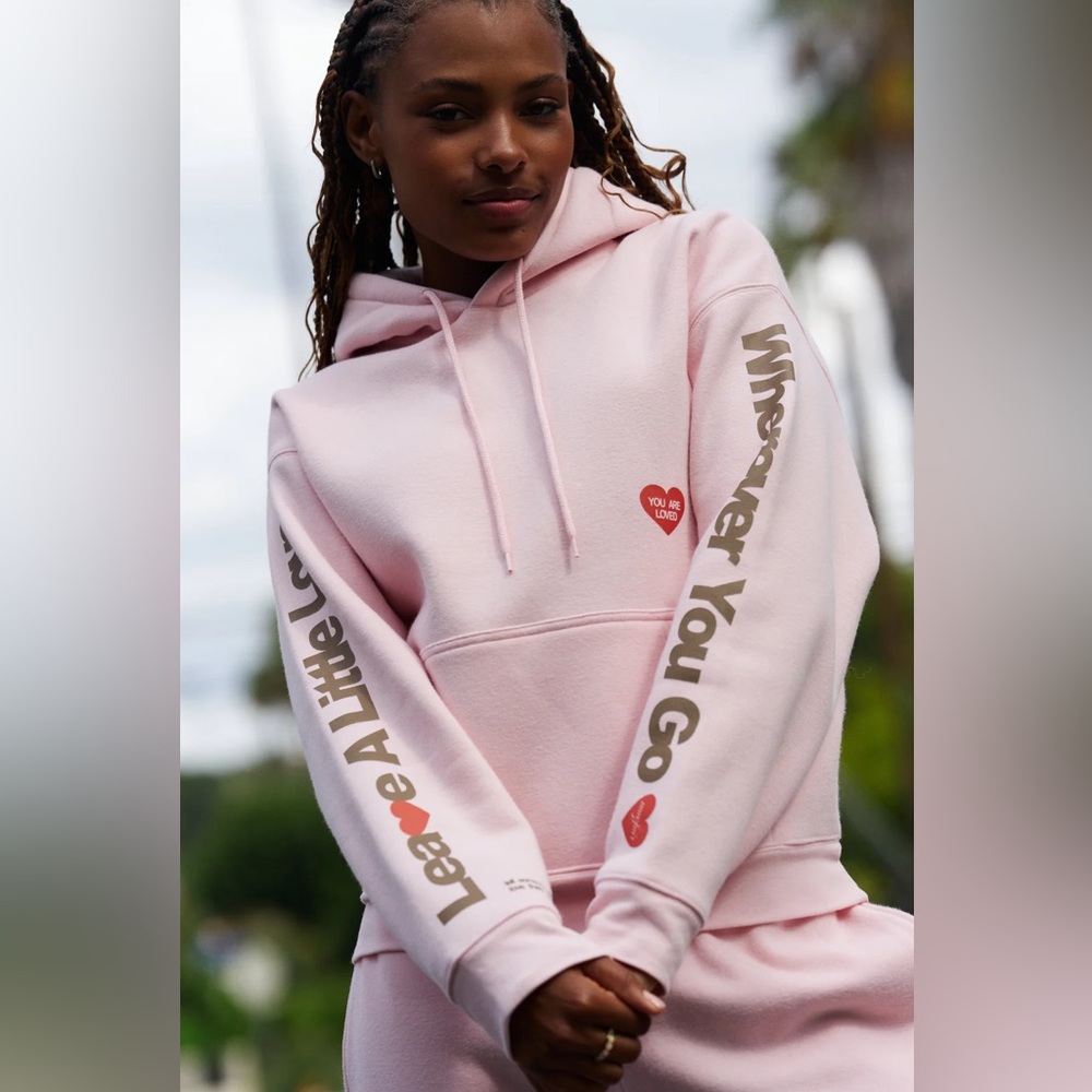 NWT The Mayfair Group "Leave A Little Love" Relaxed Hoodie Size M/L Pink